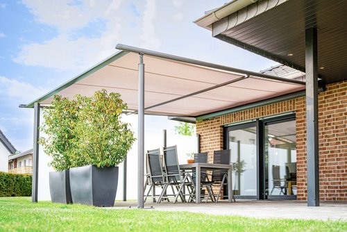 Detailansicht der Markisen-Gelenktechnik und Konstruktion